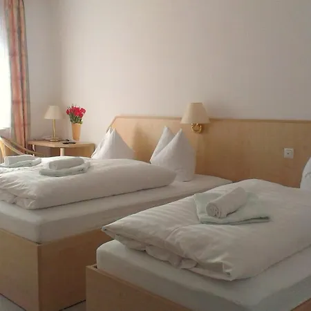 Отель Muller's Haus 2 Эрфурт